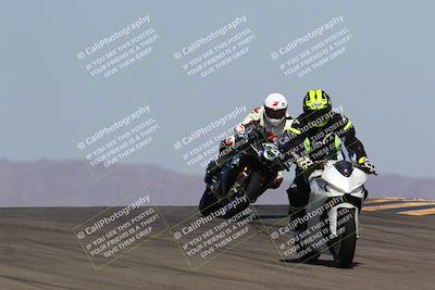 media/Mar-28-2022-Superbike Trackdays (Mon) [[b8603d0f67]]/Open Track Time/Turns 9 and 10/